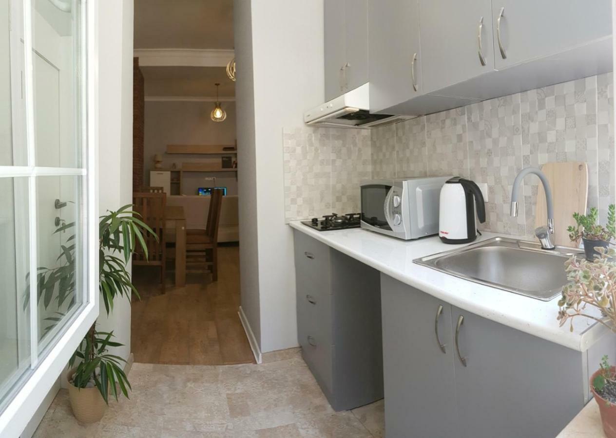 Mtatsminda Apartment Тбилиси Екстериор снимка
